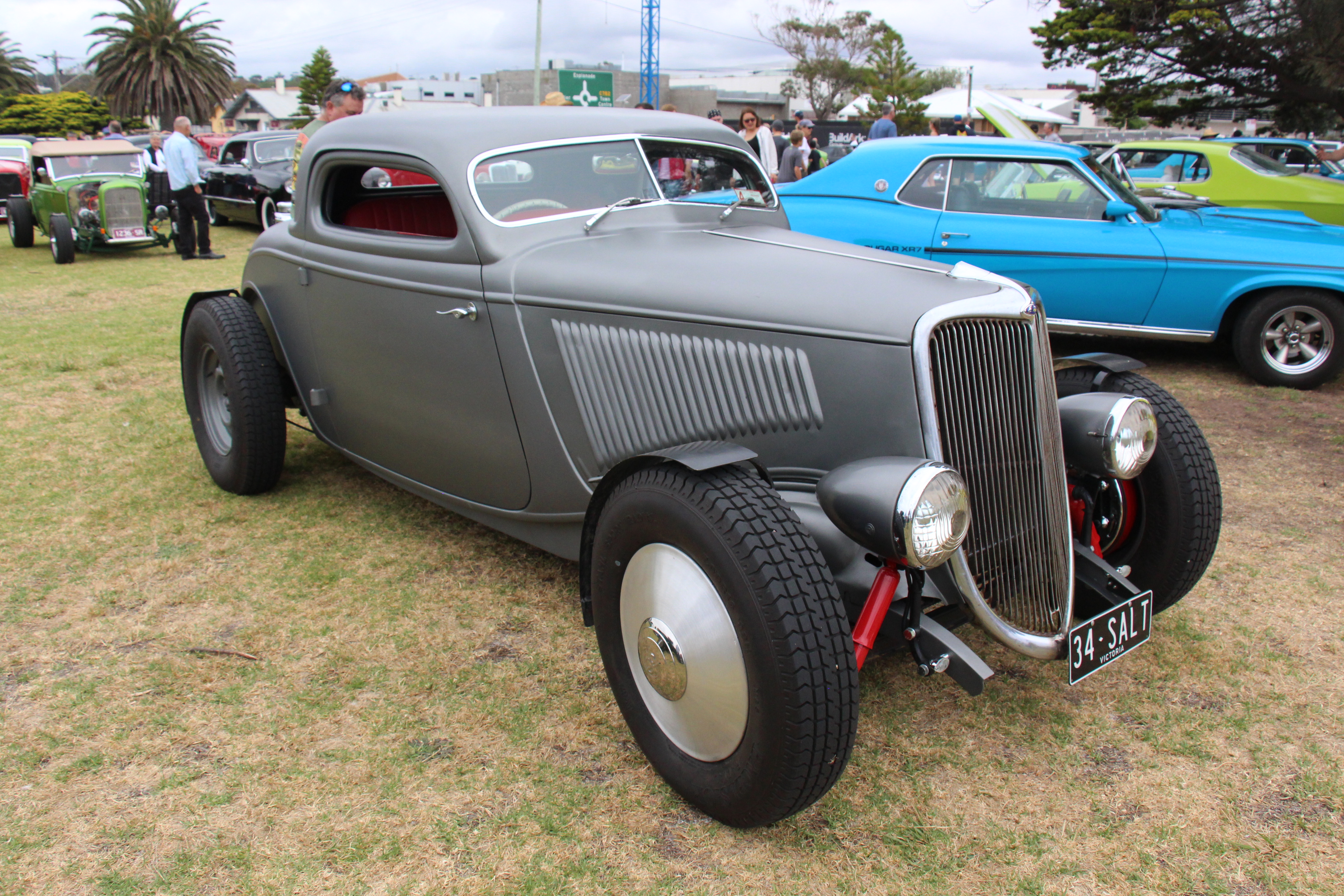 Hot Rod sedan