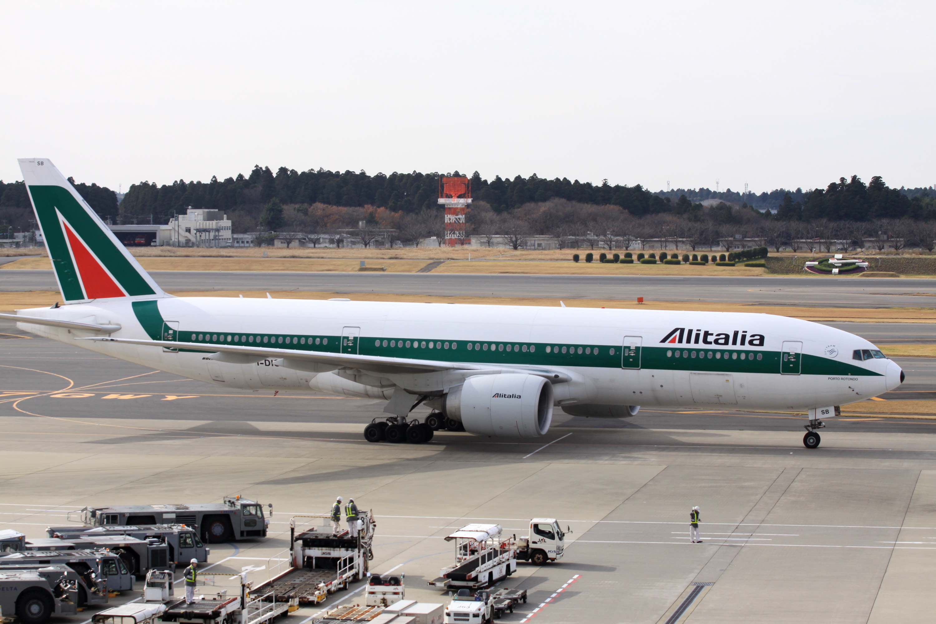 Alitalia B777