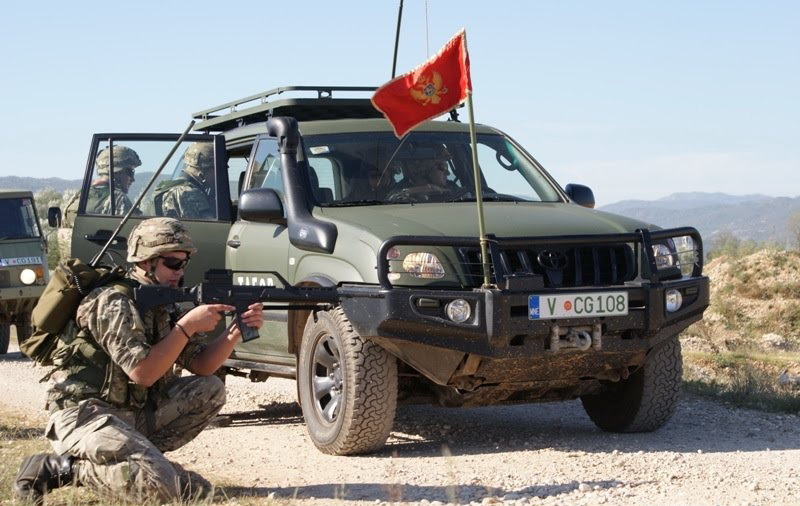 File:Army of Montenegro Military vehicle with license plate.jpg