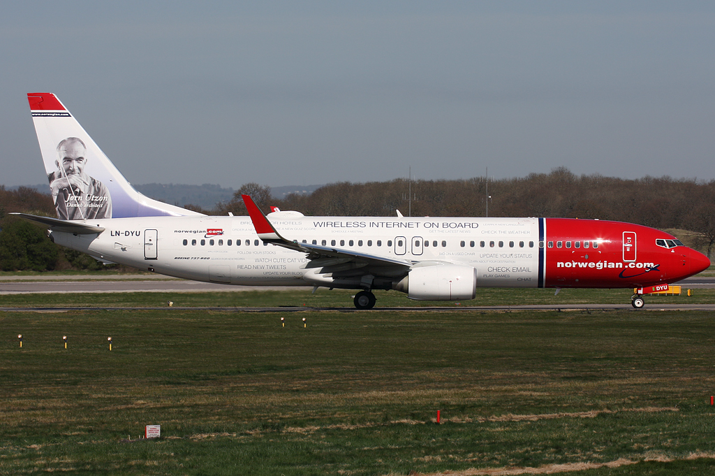 R flight. B738. Воздушное судно b738. B 738 MC. Norwegian Airlines.