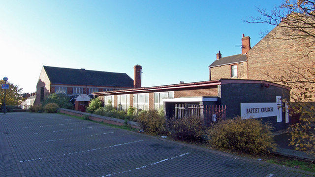 File:Cleethorpes Baptist Church - geograph.org.uk - 314800.jpg