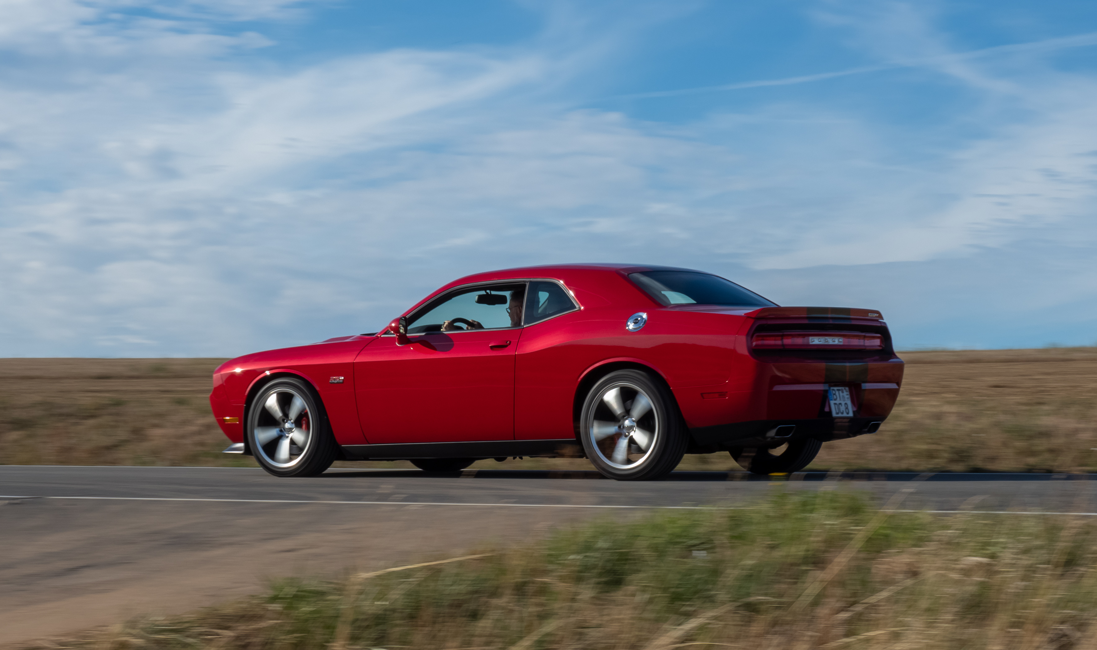 Dodge Challenger srt8 2011