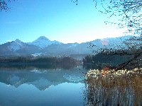 Veduta del Faaker See, sullo sfondo il Mittagskogel