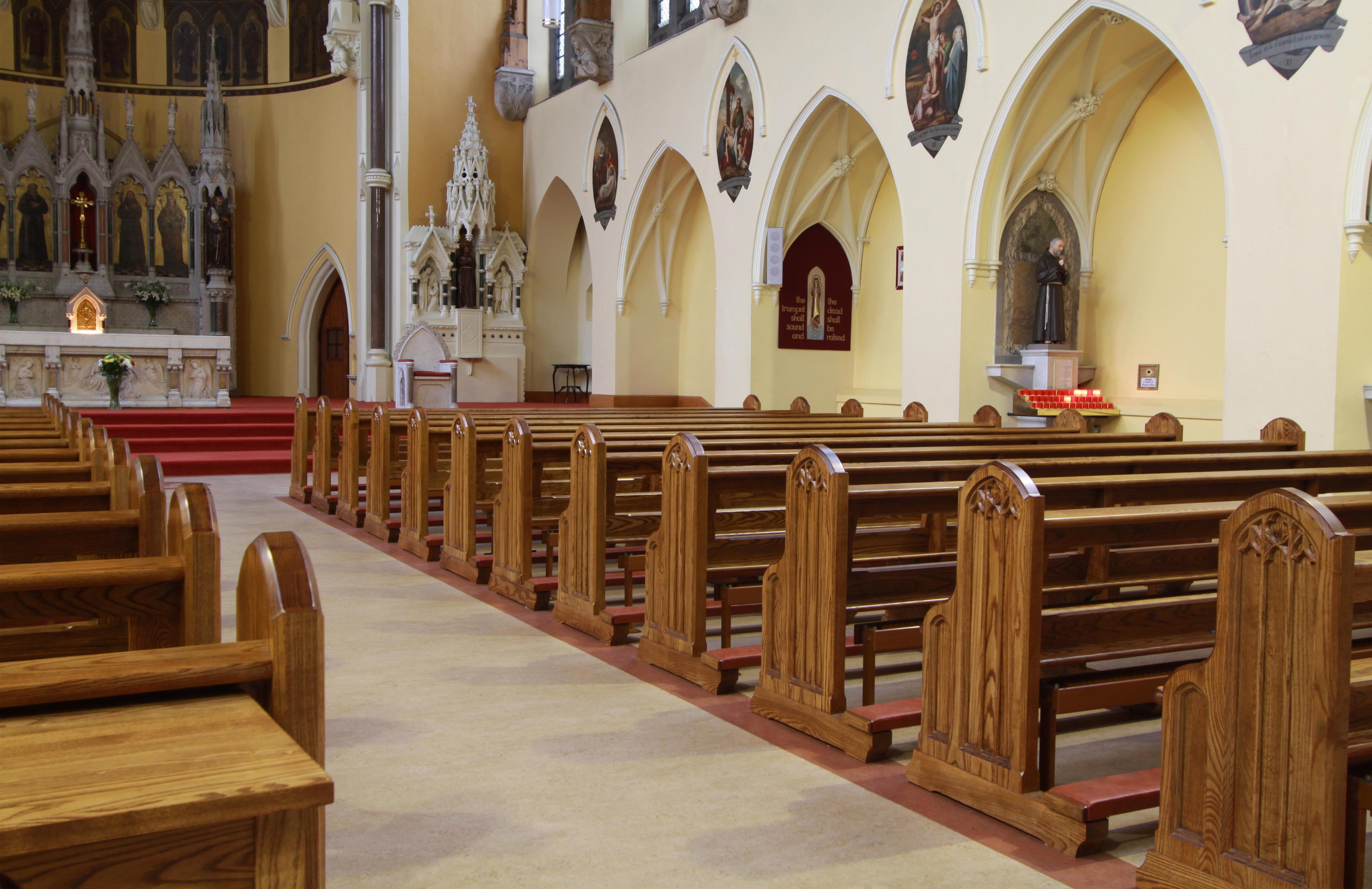 File Ics Traditional Church Pews Jpg