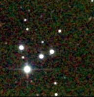 M73 na infračerveném snímku. Autor: Two Micron All Sky Survey (2MASS)