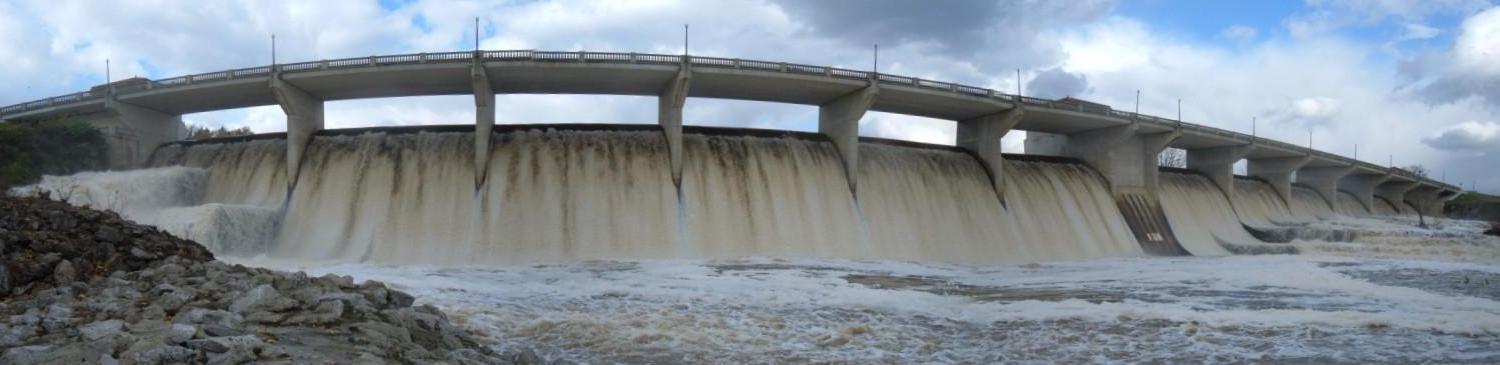 Photo of O'Shaughnessy Dam and Bridge