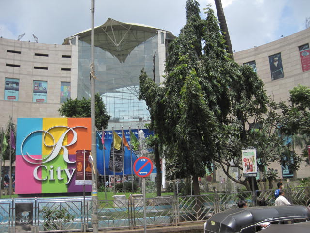 zara r city mall ghatkopar