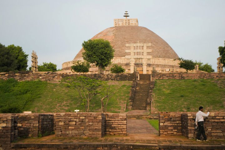 File:Sanchi stupa1.jpg