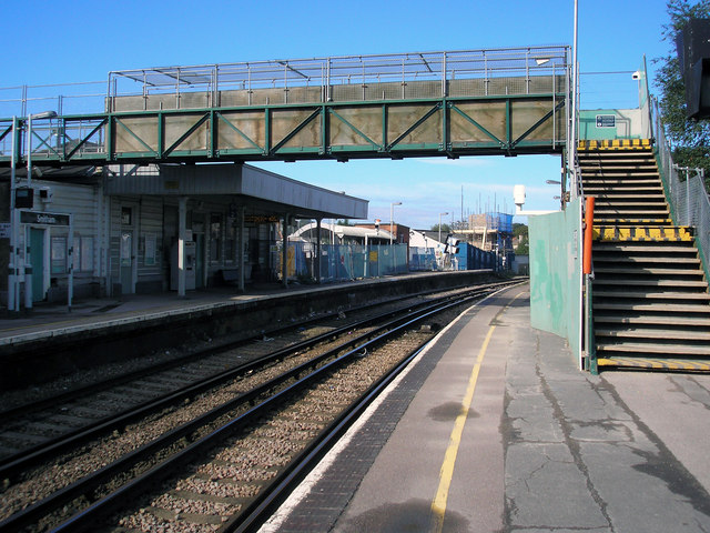 File:Smitham station - geograph.org.uk - 876782.jpg