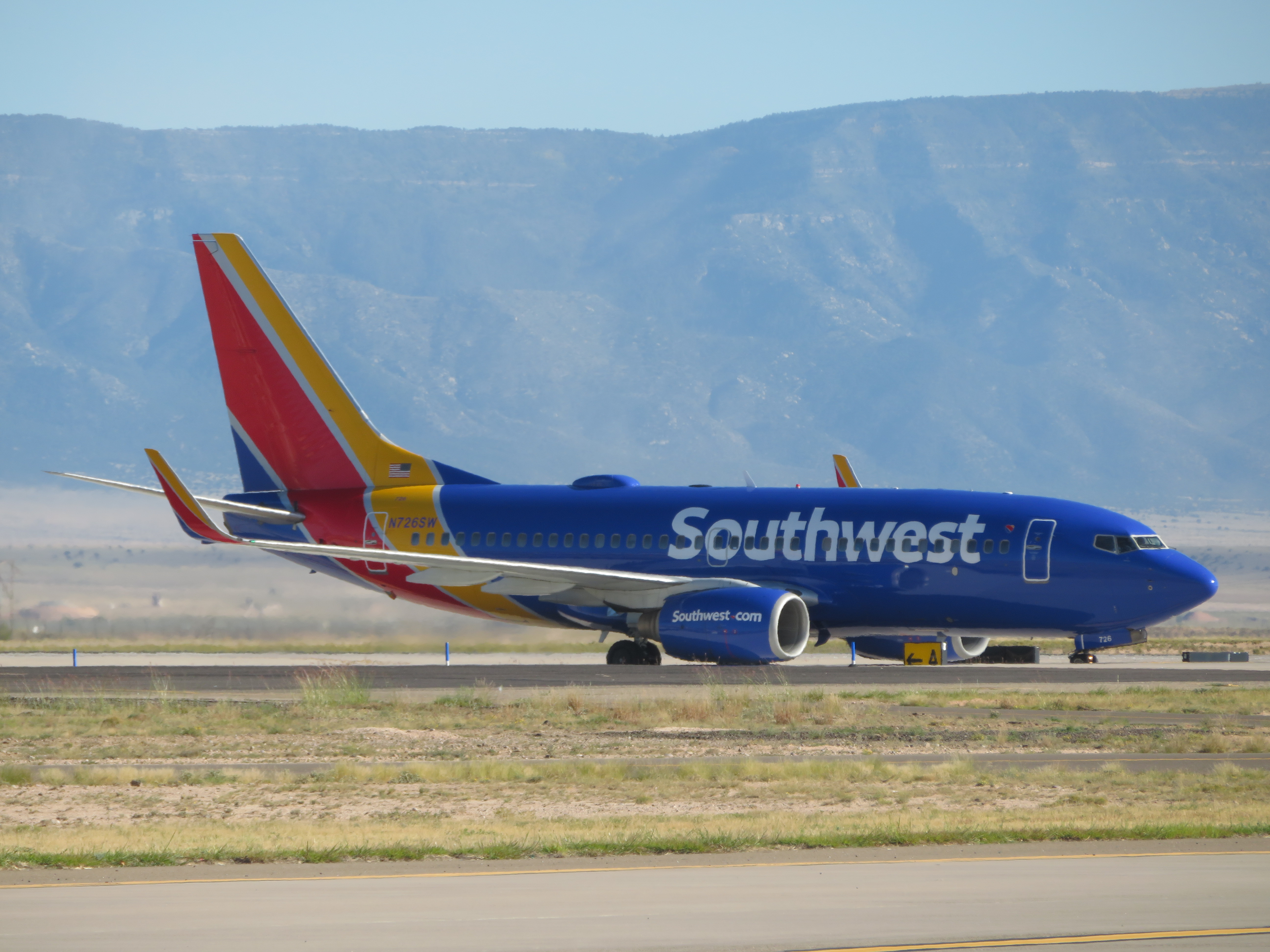 southwest checked baggage connecting flights