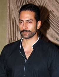 Sudhanshu Pandey at Mika's birthday bash hosted by Kiran Bawa 15 (cropped).jpg