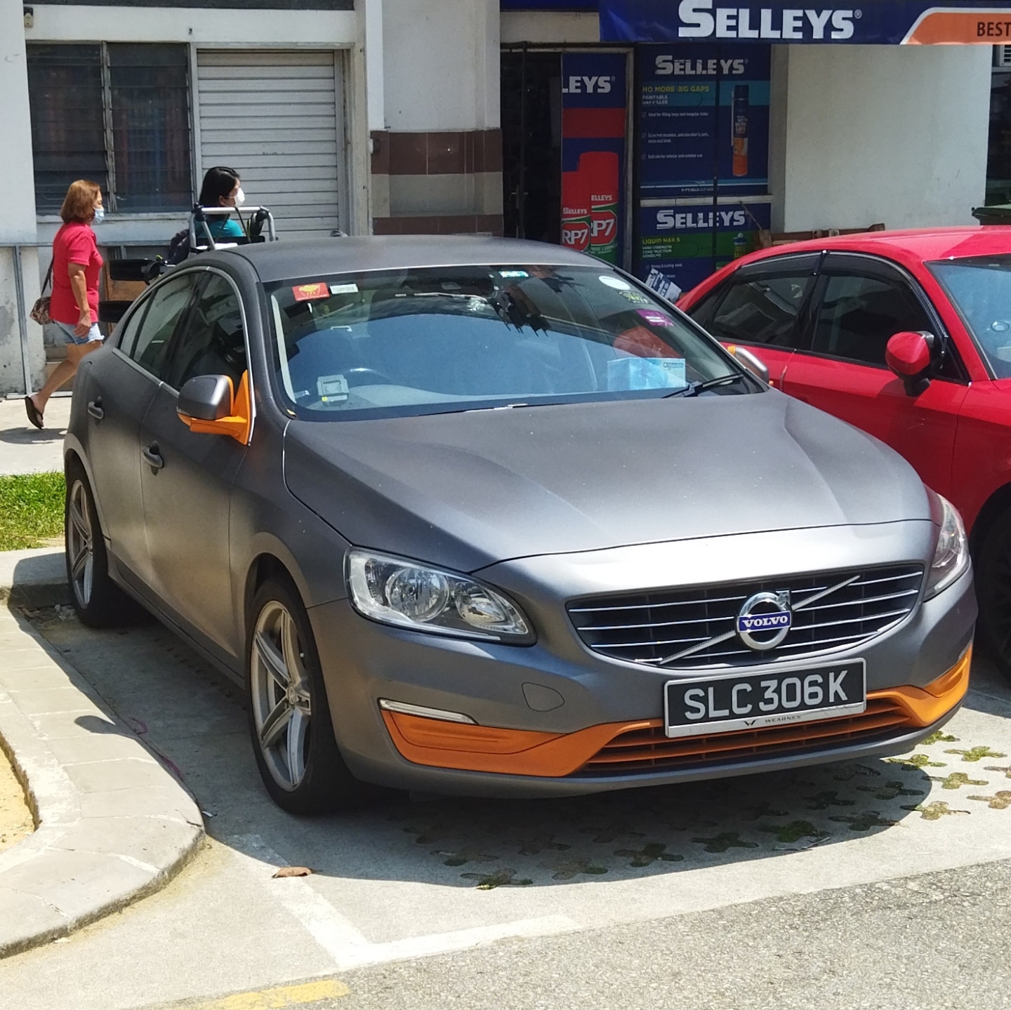 Volvo s60 Orange