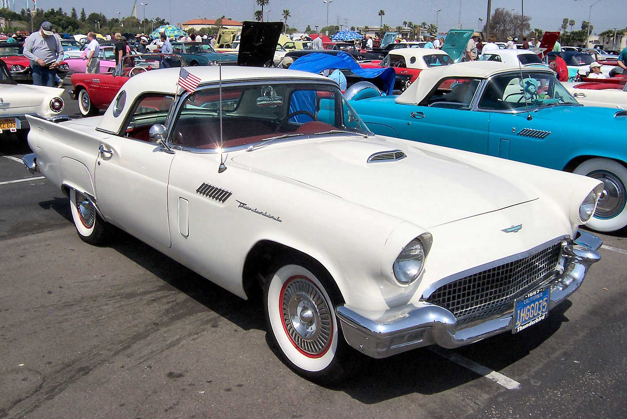 1957 Ford thunderbirds #3