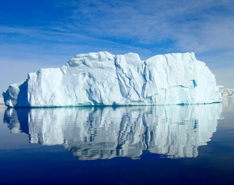 Antarctic_Iceberg_18.jpg