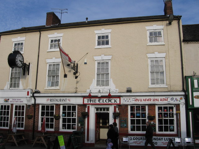 File:Atherstone - The Clock - geograph.org.uk - 1142572.jpg