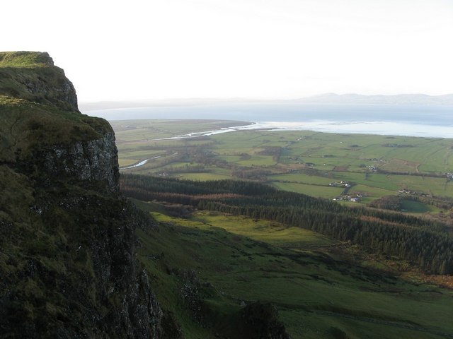 File:Binevenagh cliffs - geograph.org.uk - 1087753.jpg