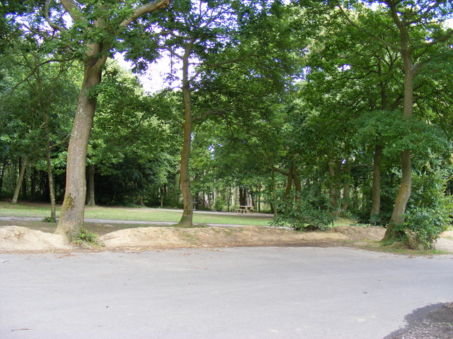 Car Park at Abbots Wood - geograph.org.uk - 1408449