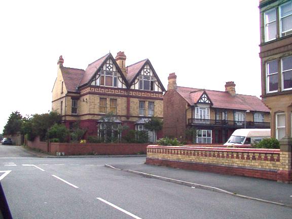 File:Dilapidated grand Victorian houses - geograph.org.uk - 31938.jpg