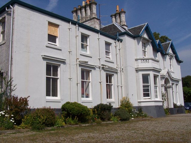 File:Dunclutha House - geograph.org.uk - 209520.jpg