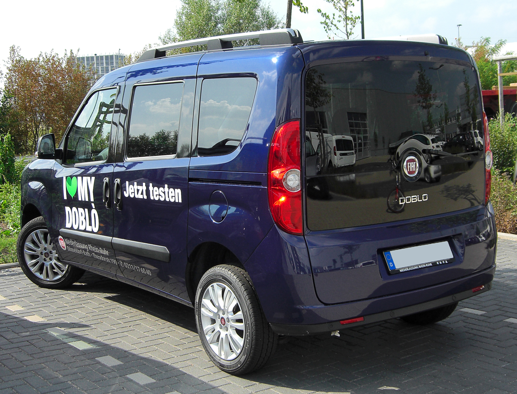 File:Fiat Doblo front.JPG - Wikipedia