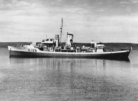 File:HMCS Chicoutimi.jpg