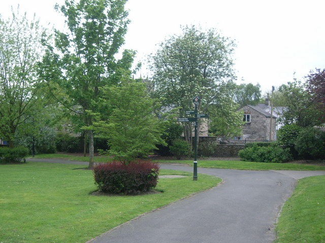 File:In the park, Kendal - geograph.org.uk - 818092.jpg