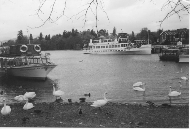 File:Lakeside, Lake Windermere - geograph.org.uk - 952395.jpg