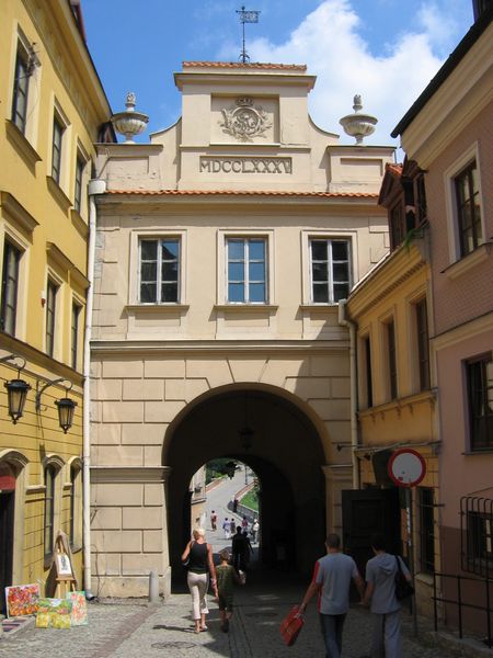 File:Lublin Brama Grodzka.jpg