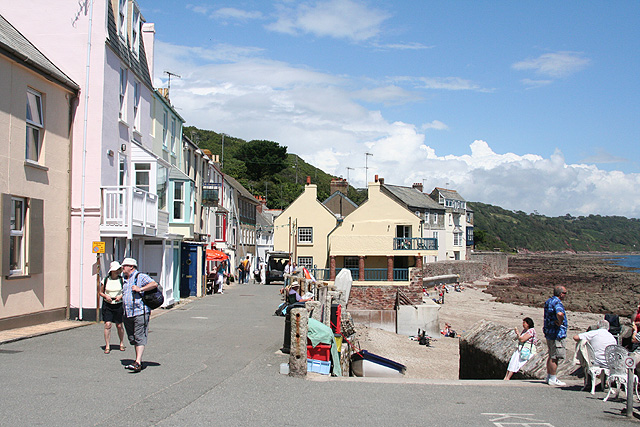 File:Maker with Rame, Kingsand - geograph.org.uk - 498660.jpg