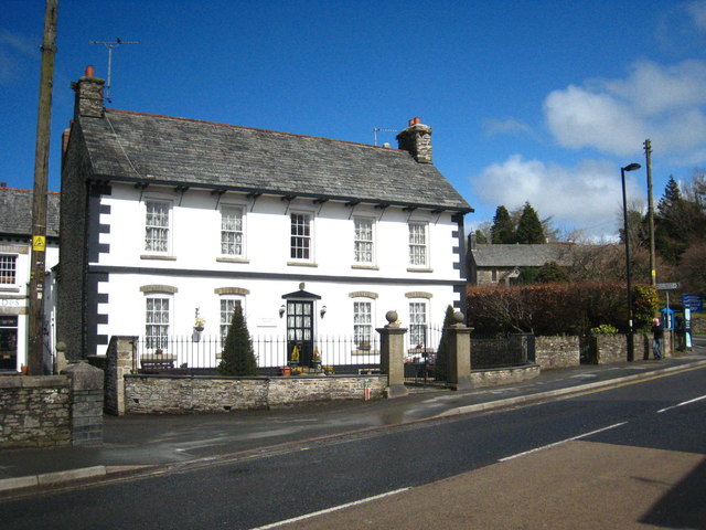 File:Manor Farm Camelford - geograph.org.uk - 1808500.jpg