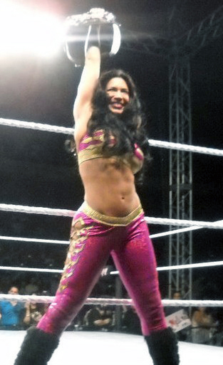 File:Melina as Divas Champion.jpg