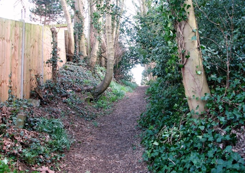 File:Path from Oak's Lane to All Saints church - geograph.org.uk - 6079132.jpg