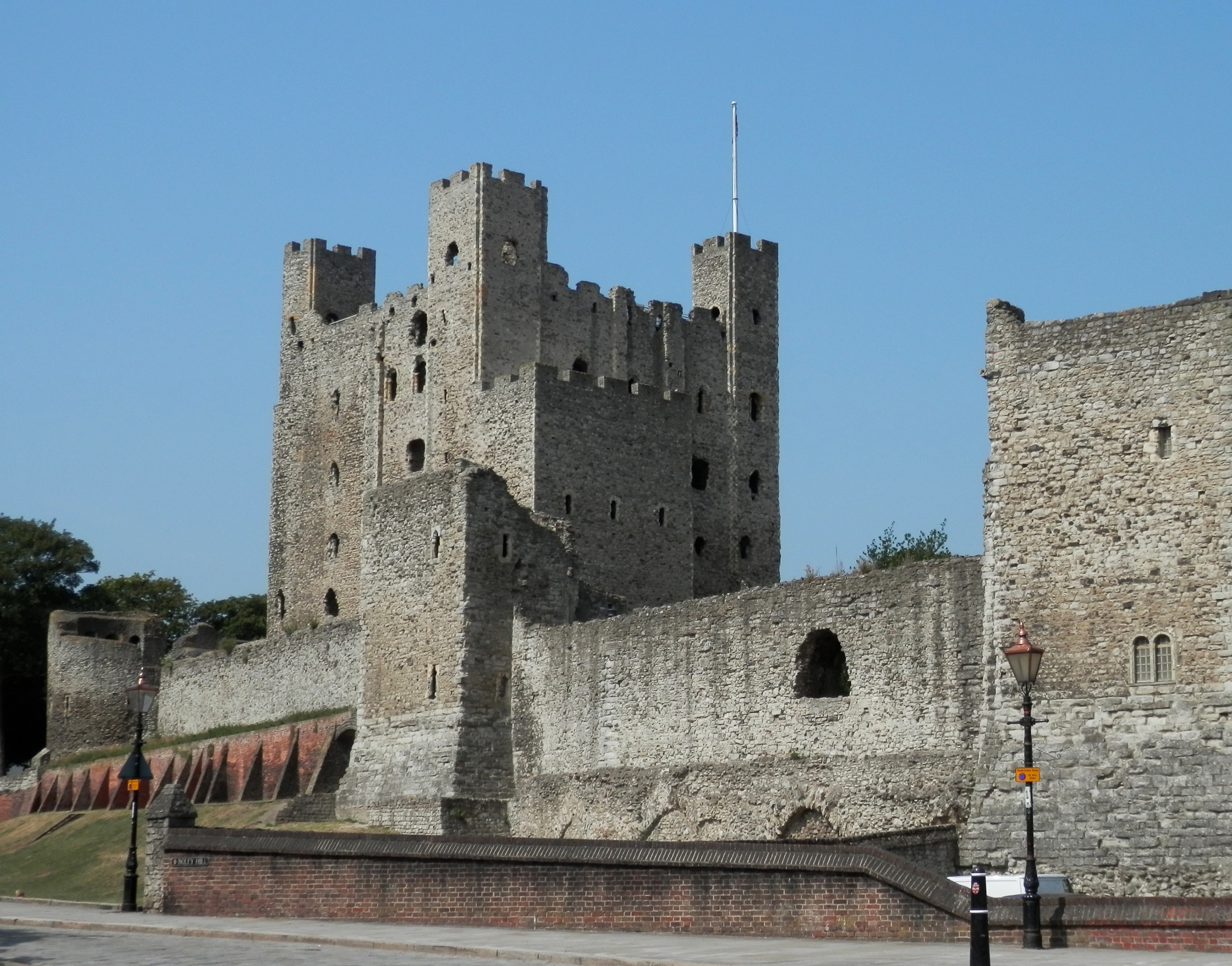 FORTRESS - Definition and synonyms of fortress in the English dictionary