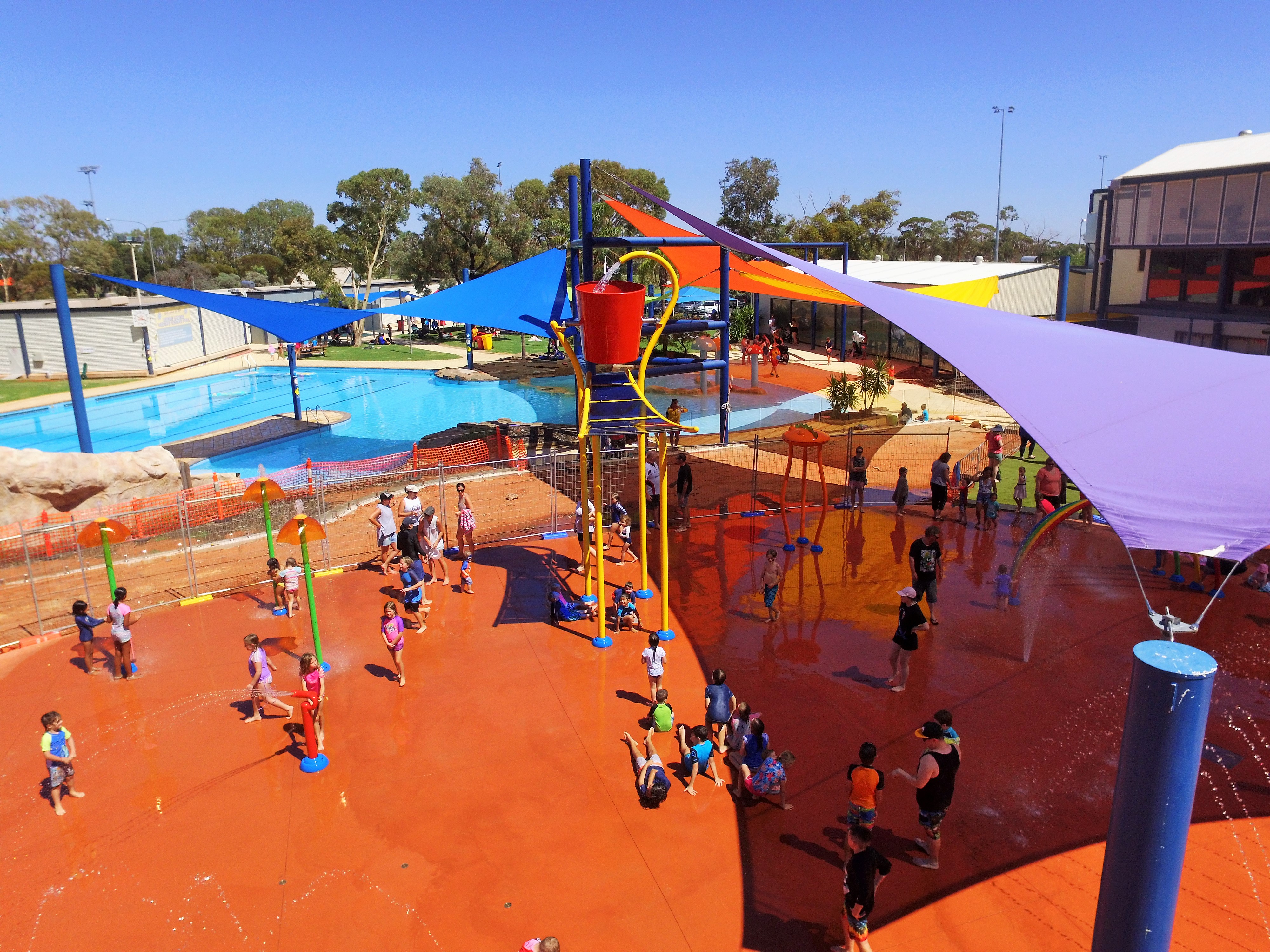 Splash pad - Wikipedia