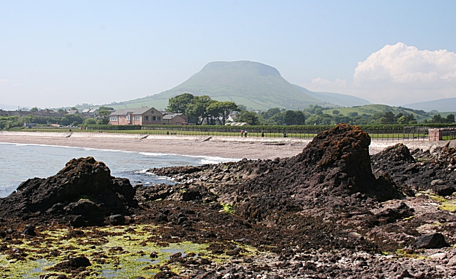 File:Salmon Rocks - geograph.org.uk - 467698.jpg