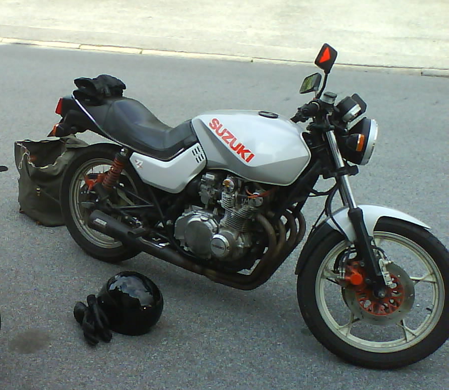 File Suzuki Gs650g Katana Jpg Wikimedia Commons