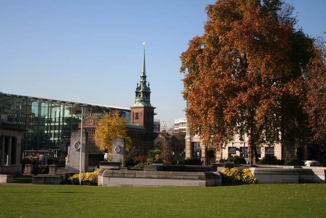 File:Trinity Square Gardens and Allhallows-by-the-Tower church - geograph.org.uk - 613609.jpg