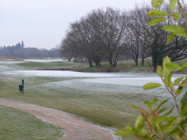 File:Wintry Wisley - geograph.org.uk - 1111260.jpg