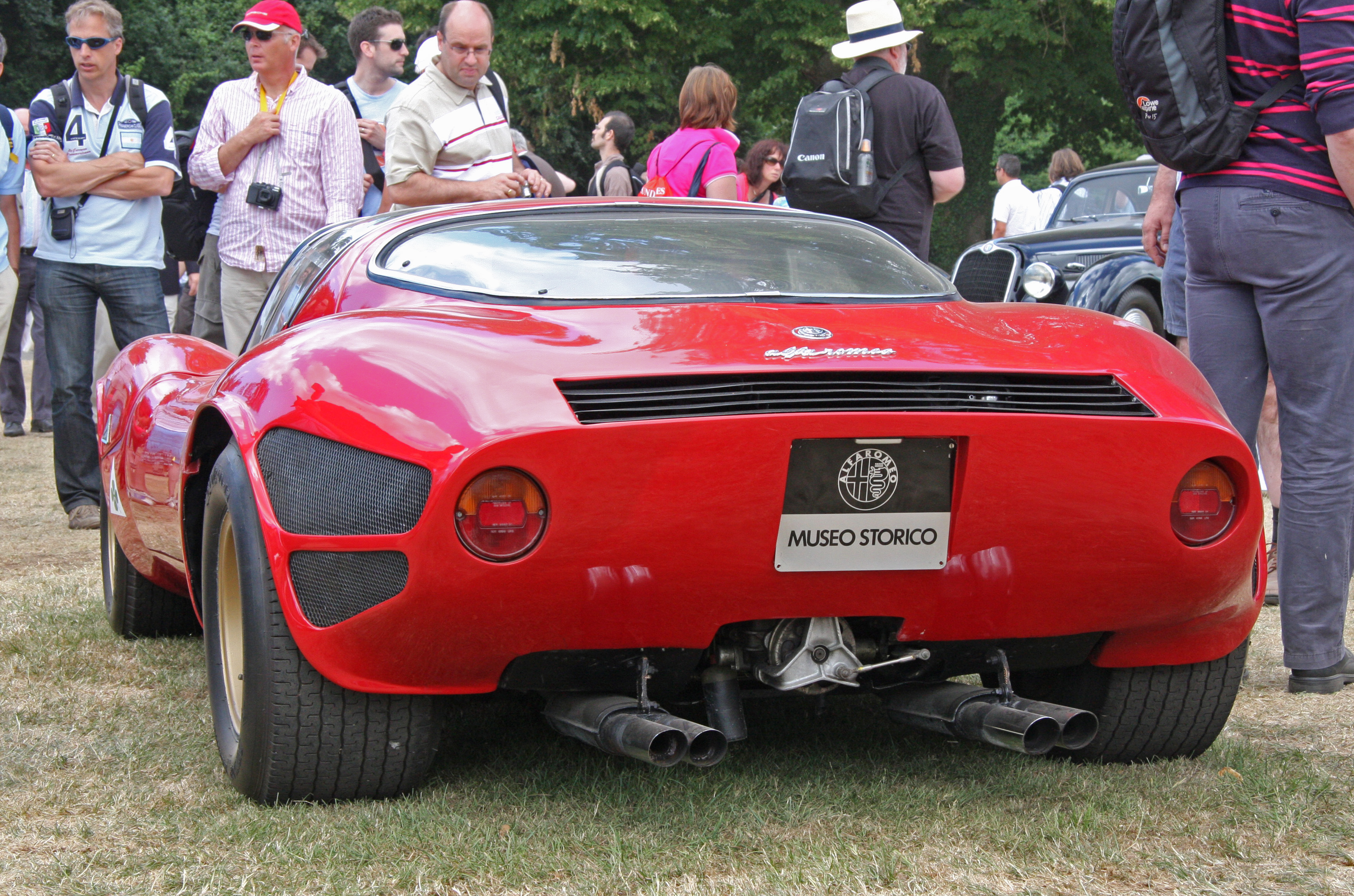 Автомобиль Альфа Ромео 33 Stradale