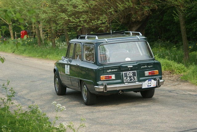 File:1970 Alfa Romeo Giulia Promiscua (5631340928).jpg