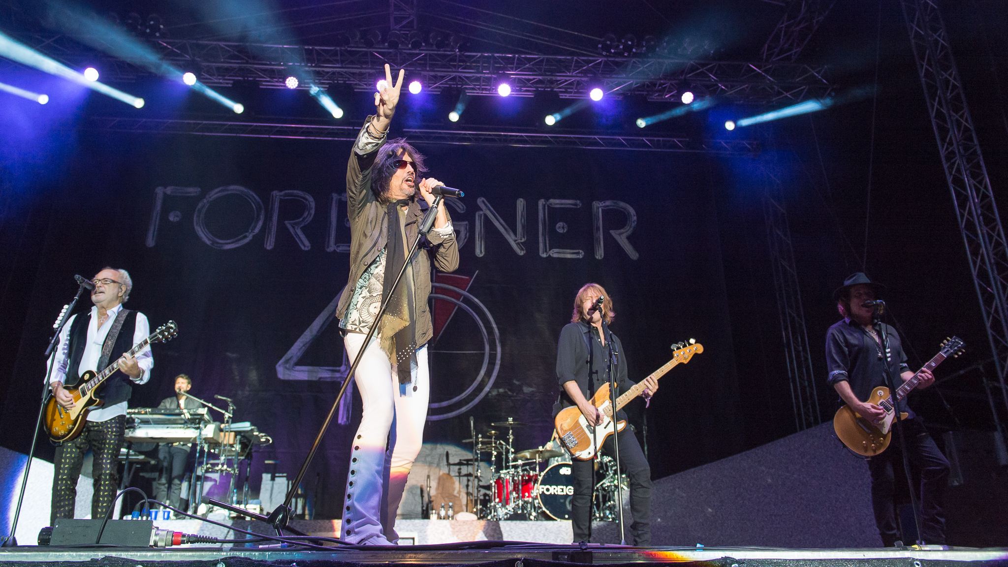 Tour Dates — FOREIGNER