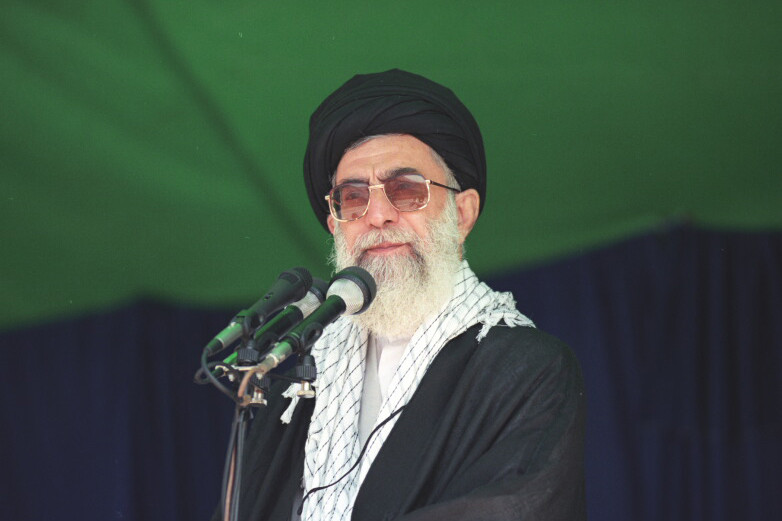 File:Ali Khamenei with the Revolutionary Guard Corps and Basij - Mashhad (14).jpg