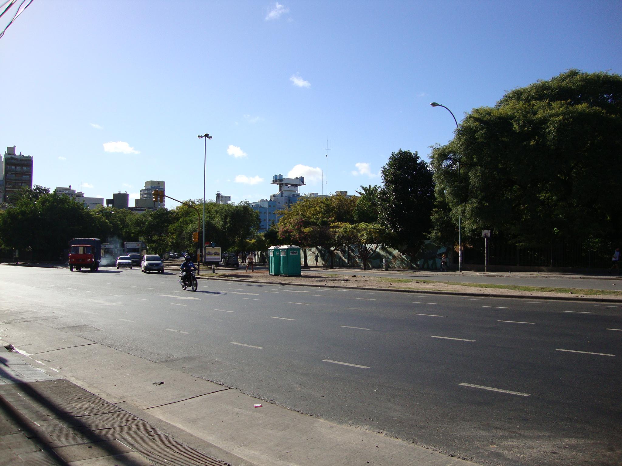 Avenida Ángel Gallardo y Patricias Argentinas.JPG
