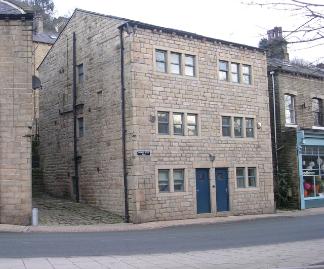 File:Cuckoo Steps Mill - Bridge Lanes - geograph.org.uk - 1141323.jpg