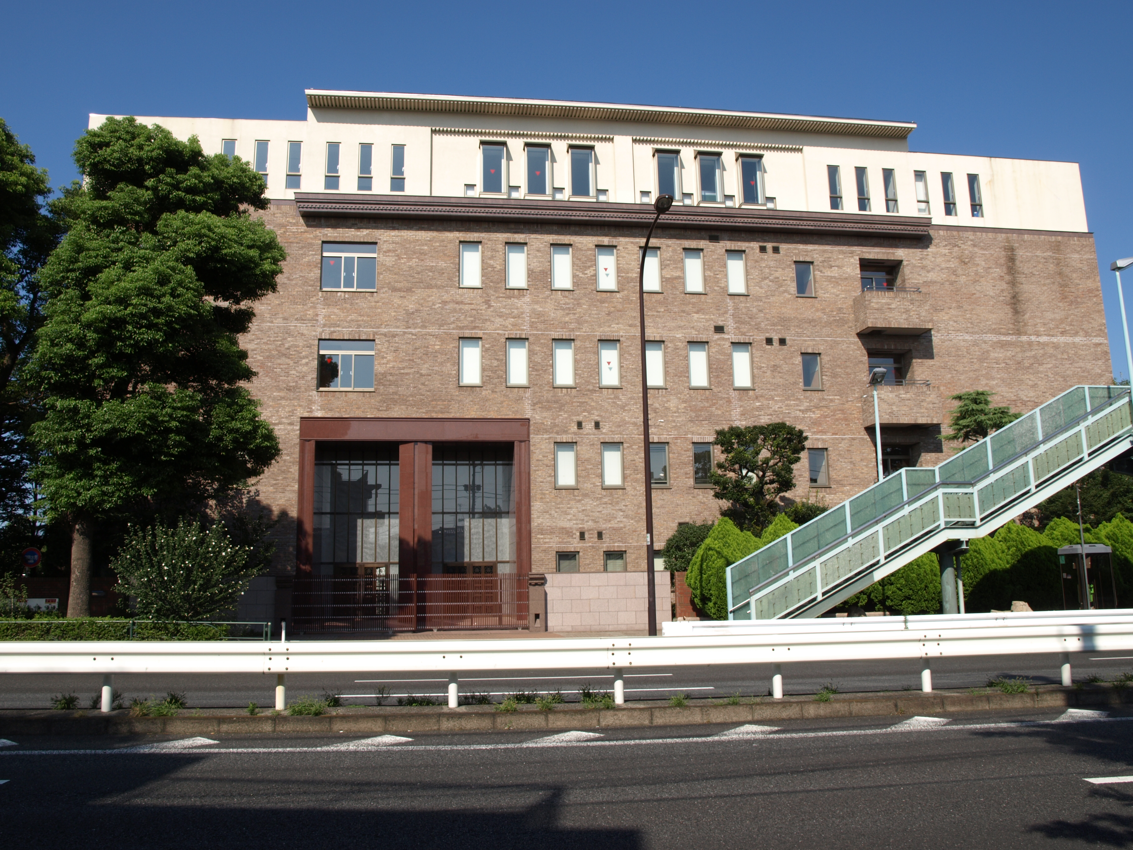 File Den En Chofu Gakuen Junior Senior High School Jpg Wikimedia Commons