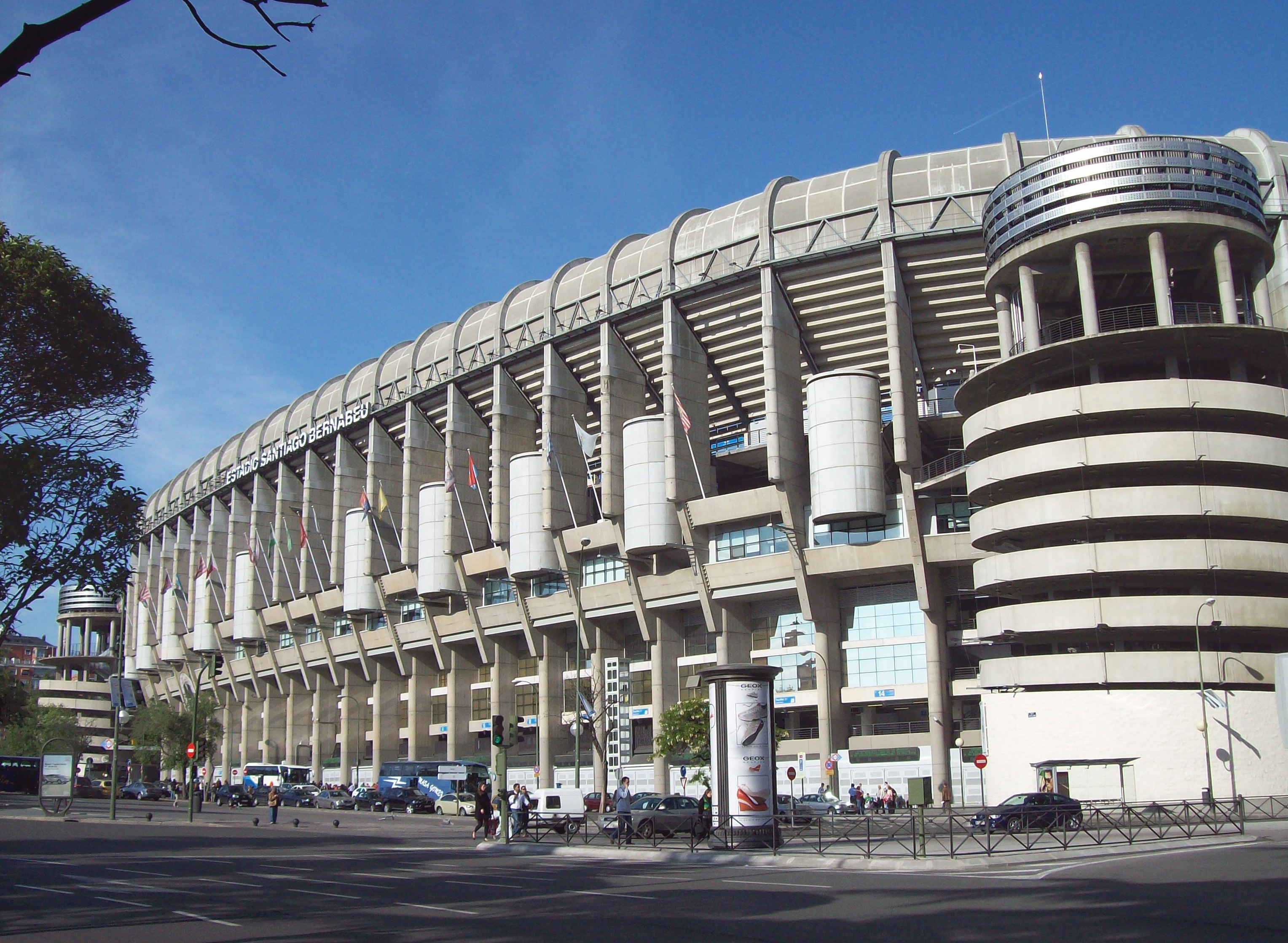 File:Estadio Santiago Bernabéu 08.jpg - Wikimedia Commons