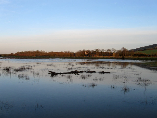 File:Flooded Field near Milton Court Farm - geograph.org.uk - 1135419.jpg