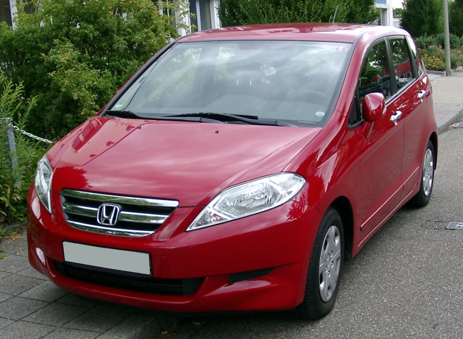 Honda_FR-V_front_20080718.jpg