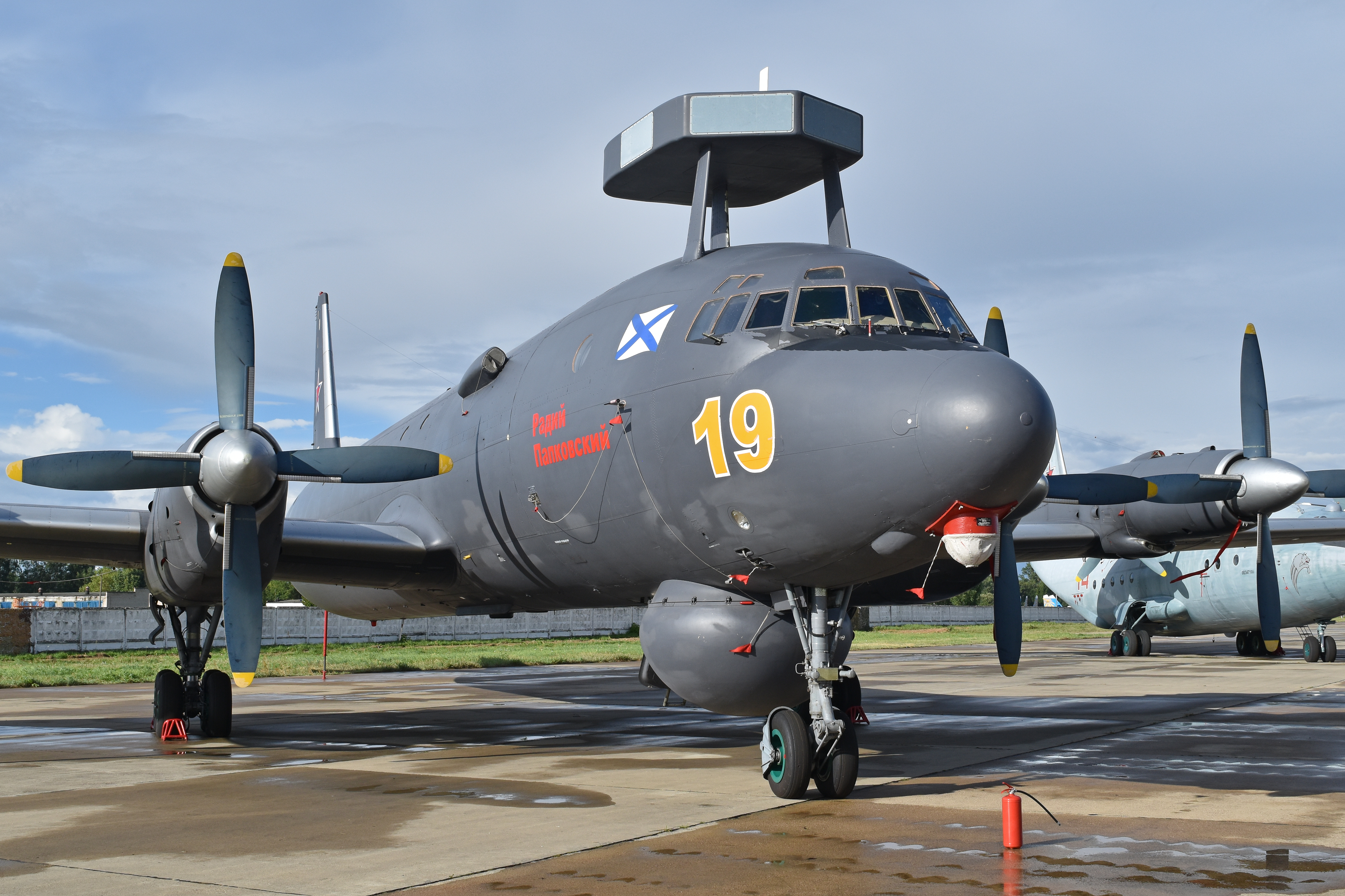 File:Ilyushin Il-38N 'RF-75355 - 19 yellow' “Радий Папковский”  (37099898556).jpg - Wikimedia Commons