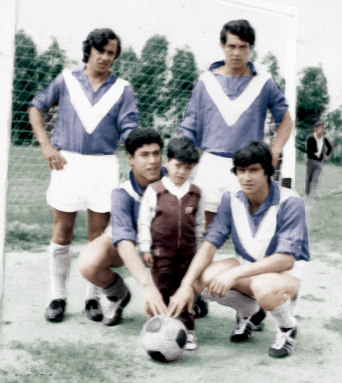 File:Juan Ramon Carrasco con la camiseta de Sarandi FC.png